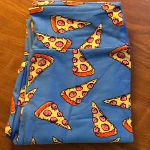 NWOT Lularoe pizza leggings